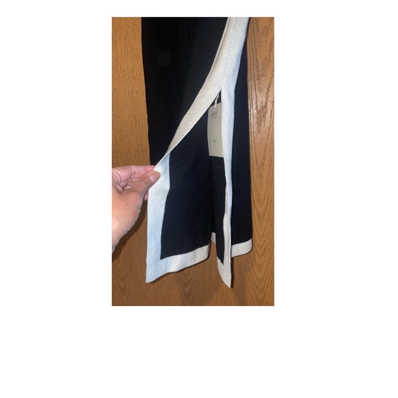 NWT GORGEOUS MOTIF MIDI BLACK DRESS WITH WHITE ACCENTS AND BELT! - Picture 8 of 11